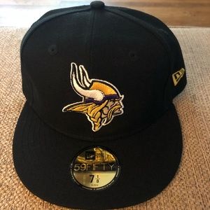 Minnesota Vikings New Era Sz 7 1/8 fitted hat